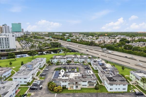 7680 SW 82nd St #H121, Unincorporated Dade County, Florida 33143, image 1