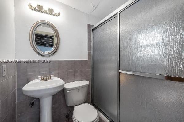 2851 NW 106th St, Unincorporated Dade County, Florida 33147, image 1