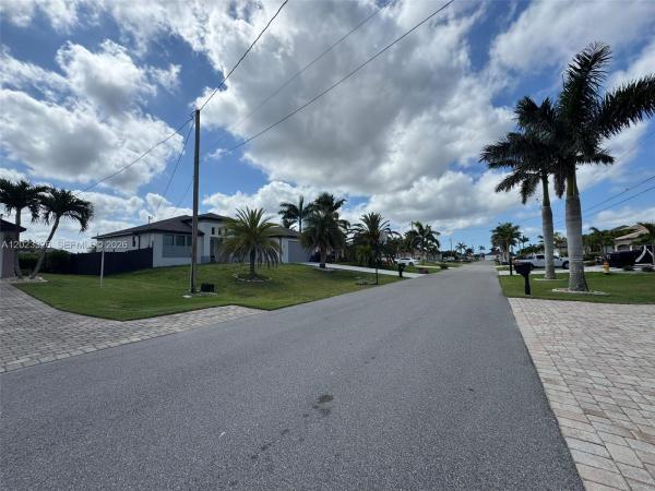 Cape Coral Residential, 113 NW 38th Pl, Cape Coral, Florida 33993, image 3