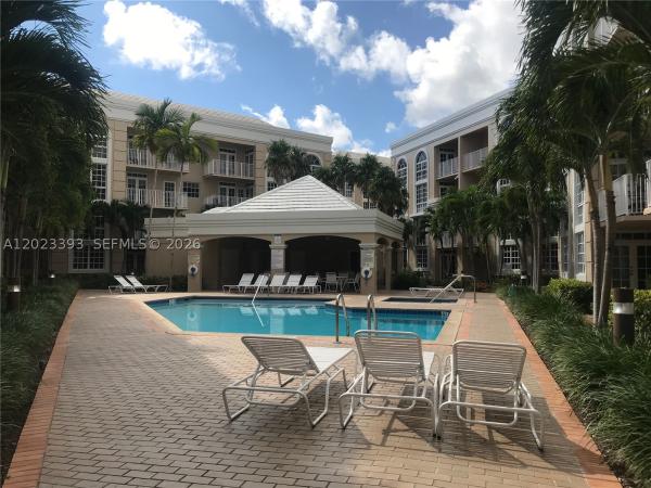 University Inn, 1280 S Alhambra Cir #2119, Coral Gables, Florida 33146, image 3