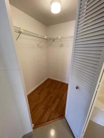 University Inn, 1280 S Alhambra Cir #2119, Coral Gables, Florida 33146, image 1