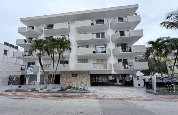 Harding Villas, 6965 Harding Ave #401, Miami Beach, Florida 33141, image 1