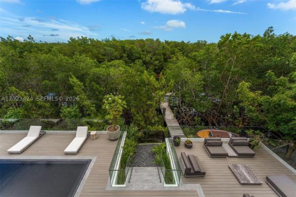 Cocoplum, 132 Paloma Dr, Coral Gables, Florida 33143, image 2
