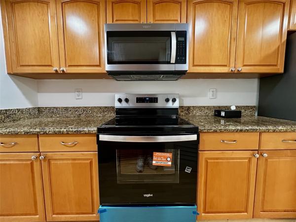 Plantation Forest, 7451 NW 16th St #304, Plantation, Florida 33313, image 3