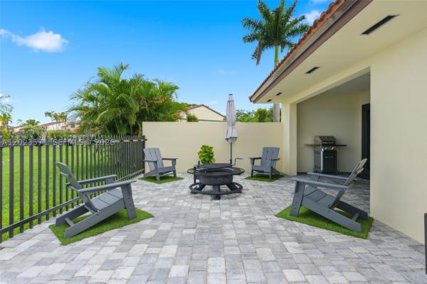 19009 NW 64th Ct, Hialeah, Florida 33015, image 3
