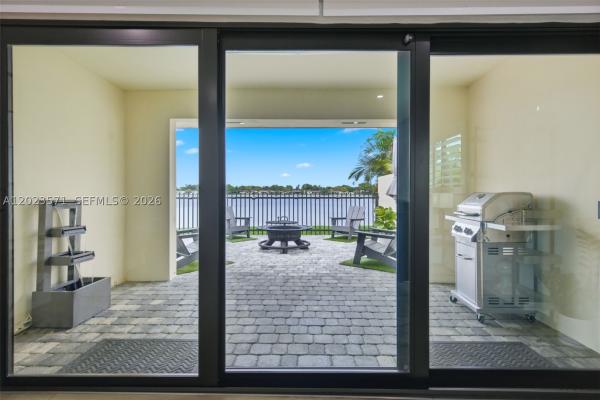 19009 NW 64th Ct, Hialeah, Florida 33015, image 2