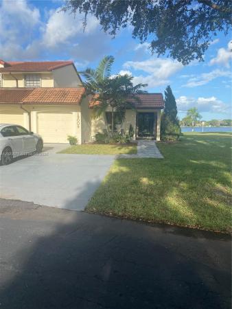 19009 NW 64th Ct, Hialeah, Florida 33015, image 1