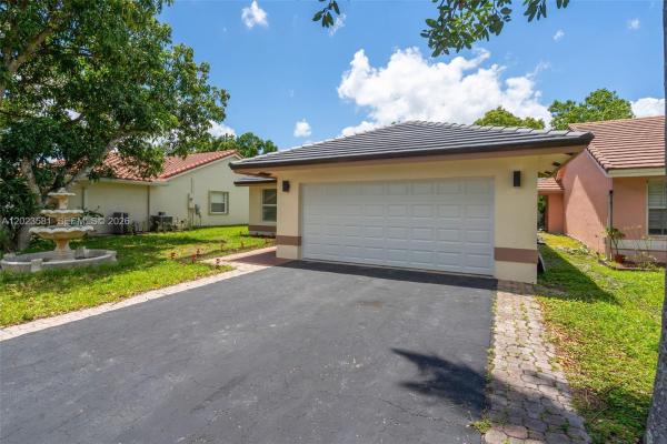Vestal, 2828 NW 95th Ave, Coral Springs, Florida 33065, image 3