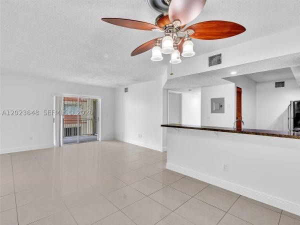 18850 NW 57th Ave #208, Hialeah, Florida 33015, image 2
