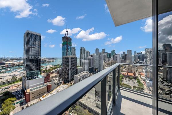 121 NE 5th St #3401, Miami, Florida 33132, image 1