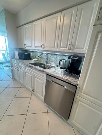 Oceania 4, 16400 Collins Ave #1242, Sunny Isles Beach, Florida 33160, image 3