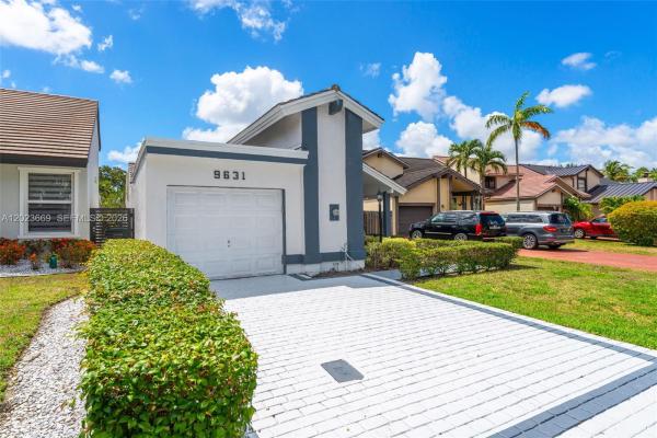 9631 SW 148th Pl, Unincorporated Dade County, Florida 33196, image 3