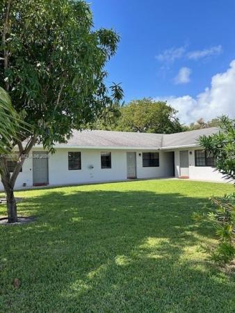 Central Oakland Park, 1099 NE 35th St #1-4, Oakland Park, Florida 33334, image 1