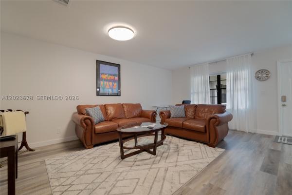 Central Oakland Park, 1099 NE 35th St #1-4, Oakland Park, Florida 33334, image 3