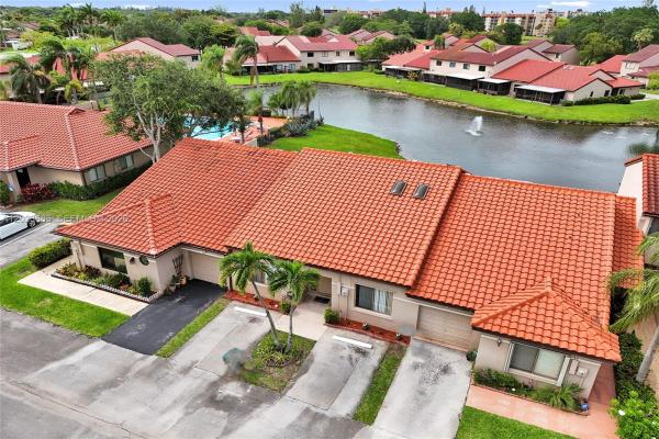 La Mirage, 3273 W Inverrary Blvd W, Lauderhill, Florida 33319, image 1