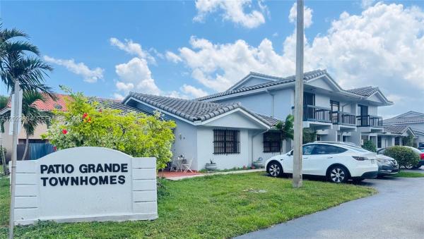 10904 NW 7th St #201, Unincorporated Dade County, Florida 33172, image 1