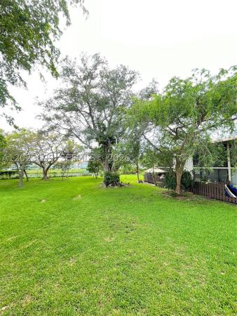 Cutler Creek Village, 10370 SW 220th St #224, Cutler Bay, Florida 33190, image 2