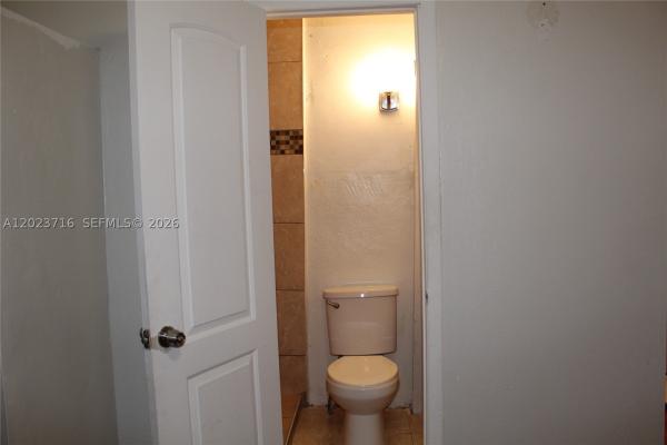 Archwood, 13875 NE 16th Ct, North Miami, Florida 33181, image 2