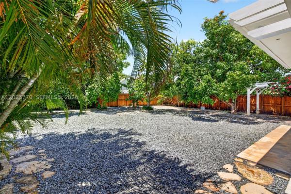 Belmar, 709 NW 9th Ct, Hallandale Beach, Florida 33009, image 3