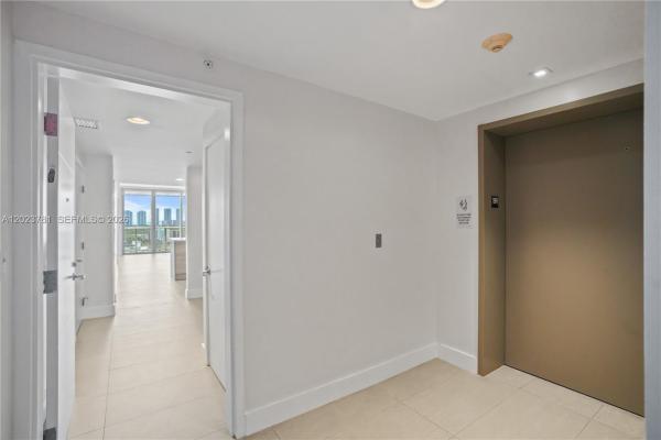 The Harbour South Tower, 16385 Biscayne Blvd #1919, North Miami Beach, Florida 33160, image 1