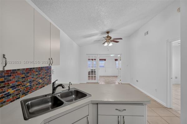 Alameda Jardins, 2514 W 74th St, Hialeah, Florida 33016, image 1