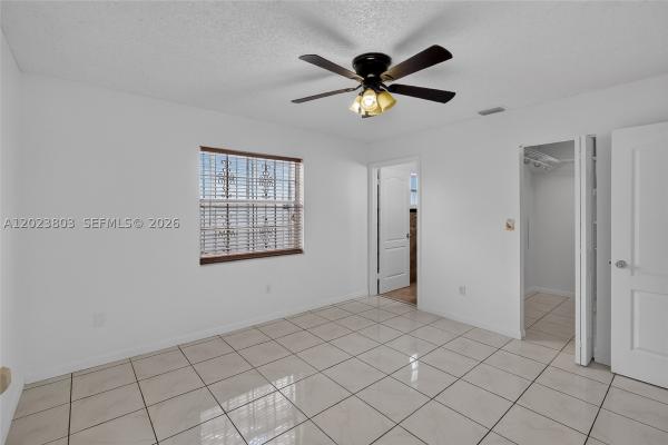 Alameda Jardins, 2514 W 74th St, Hialeah, Florida 33016, image 2