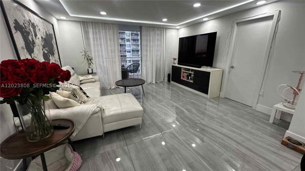 Del Prado South Towers, 18041 Biscayne Blvd #702-4, Aventura, Florida 33160, image 3
