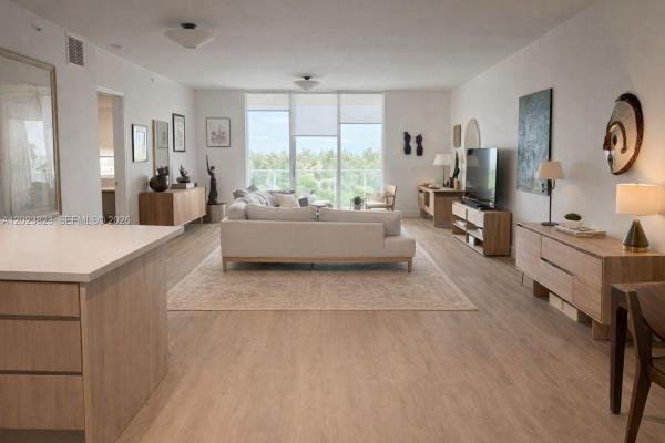 One Fifty One At Biscayne, 15051 Royal Oaks Ln #904, North Miami, Florida 33181, image 1
