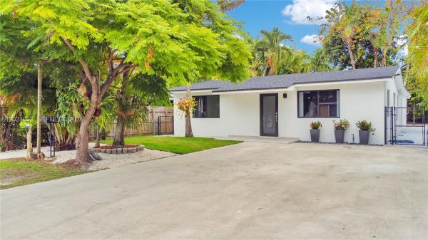 6566 SW 35th St, Unincorporated Dade County, Florida 33155, image 1