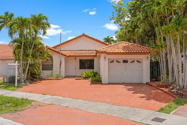 15332 SW 57th St, Unincorporated Dade County, Florida 33193, image 1