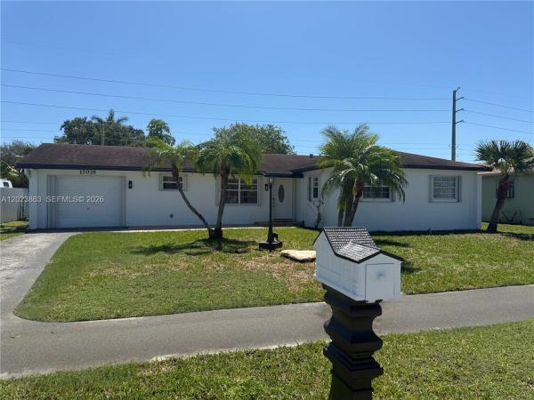 17035 SW 107th Ct, Unincorporated Dade County, Florida 33157, image 1