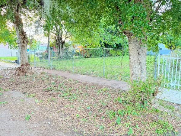 Bay Vista Park, 665 NW 43rd St, Miami, Florida 33127, image 1