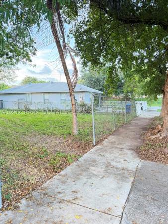 Bay Vista Park, 665 NW 43rd St, Miami, Florida 33127, image 2