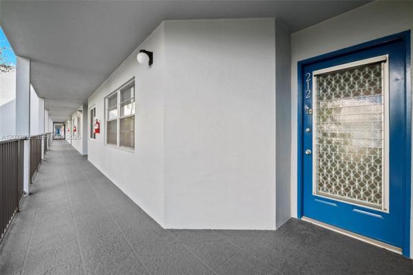 Buckingham At Century Village, 12600 SW 5th Ct #212L, Pembroke Pines, Florida 33027, image 2