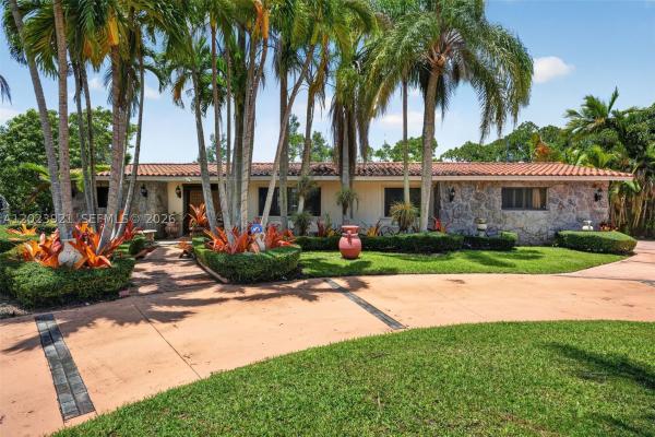 8461 SW 68th Street Rd, Unincorporated Dade County, Florida 33143, image 2