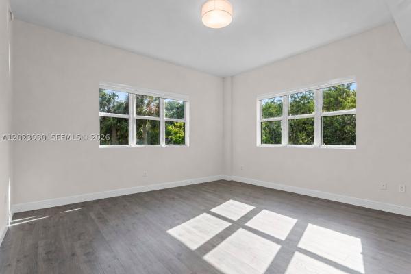 One Fifty One At Biscayne, 15051 Royal Oaks Ln #101, North Miami, Florida 33181, image 3