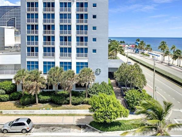 The Seasons, 209 N Fort Lauderdale Beach Blvd #5B, Fort Lauderdale, Florida 33304, image 1