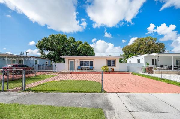 228 W 18th St, Hialeah, Florida 33010, image 1