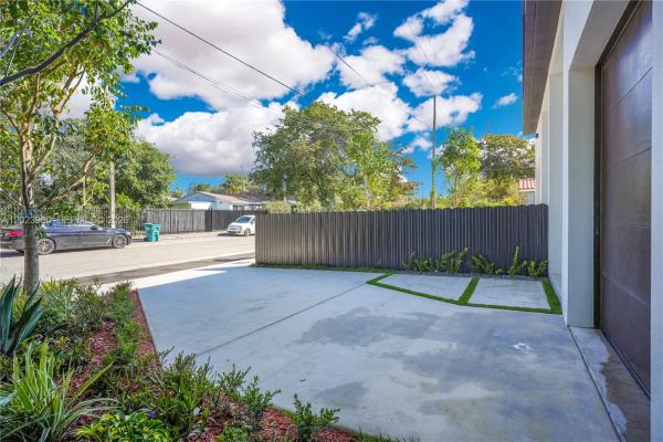 Railway Shops, 5116 NW 3rd Ave, Miami, Florida 33127, image 2
