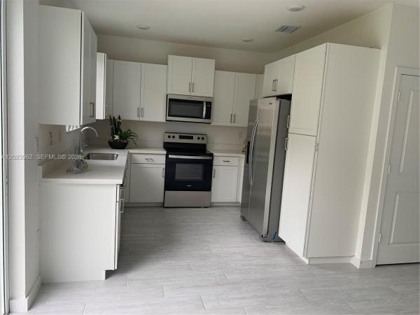 Towns At Seascape, 1068 SE 24th Ave, Homestead, Florida 33035, image 1