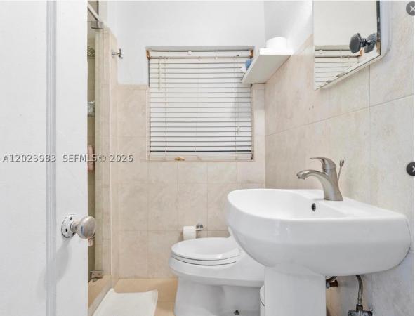 Hollywood Lakes, Hollywood, Florida 33019, image 2