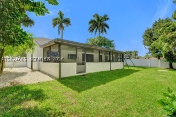 Orange Tree Lakes, 1020 SW 124th Way, Davie, Florida 33325, image 3