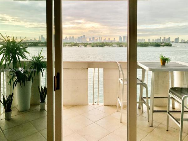 South Bay Club, 800 West Ave #823, Miami Beach, Florida 33139, image 1