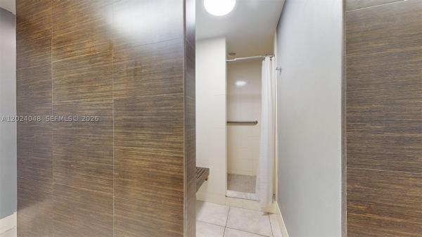 Bonavida, 20100 W Country Club Dr #801, Aventura, Florida 33180, image 2