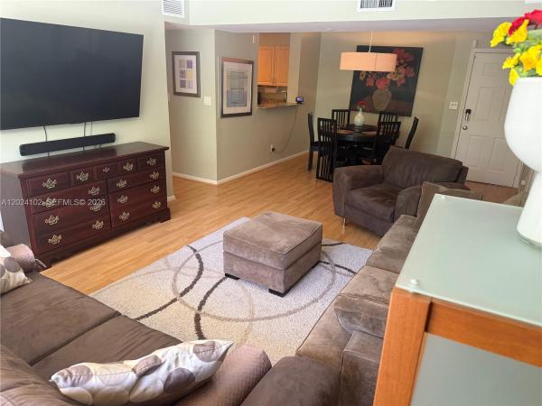 Sheridan Beach Club, 619 E Sheridan St #203, Dania Beach, Florida 33004, image 2