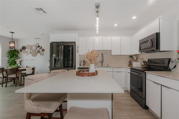 Biscayne Highlands, 1130 NE 143rd St, North Miami, Florida 33161, image 2