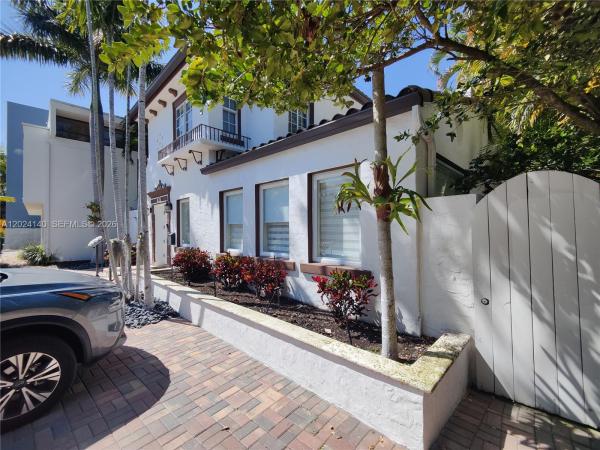 Fairhaven, 1823 S Bayshore Ln, Miami, Florida 33133, image 2