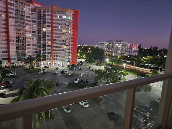 1301 NE Miami Gardens Dr #813W, Unincorporated Dade County, Florida 33179, image 1