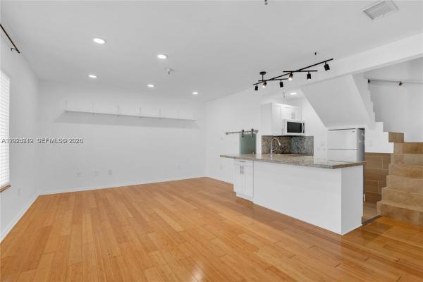 Bristol, 1350 Pennsylvania Ave #207, Miami Beach, Florida 33139, image 1
