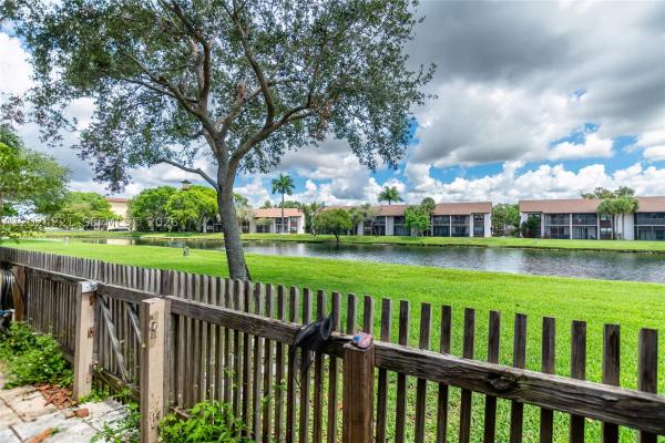 Nob Hill At Welleby, 9803 NW 37th St, Sunrise, Florida 33351, image 1